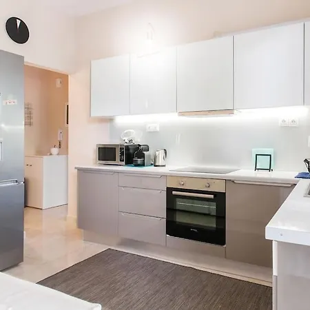 Lux Beach Apartment Vari  Exterior photo
